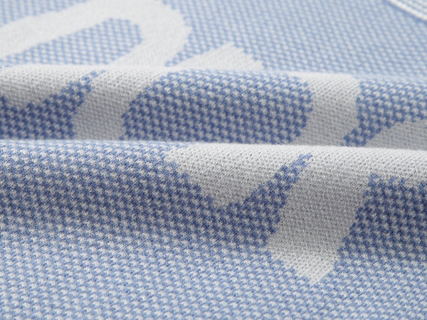 ブランドセーター角部分ディテール